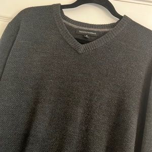 Men’s Tricots St Raphael Dark Gray Pullover V-neck Sweater Size Medium